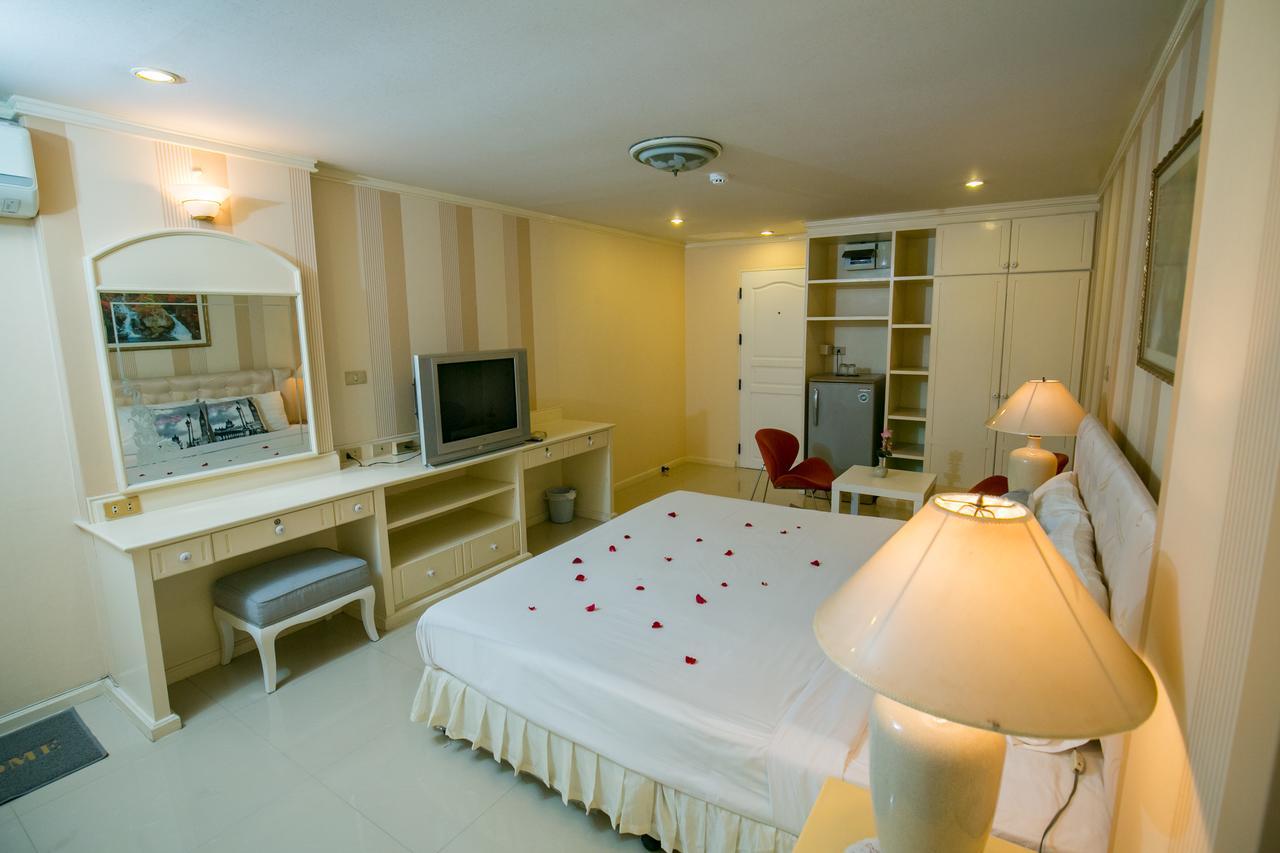 Le Paradis Bangkok Extérieur photo